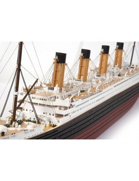 OCCRE Titanic Standmodellbausatz 1:300