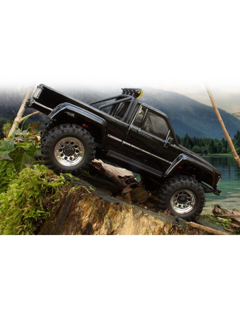 Venture18 1985 Toyota Hilux SR5 - Black
