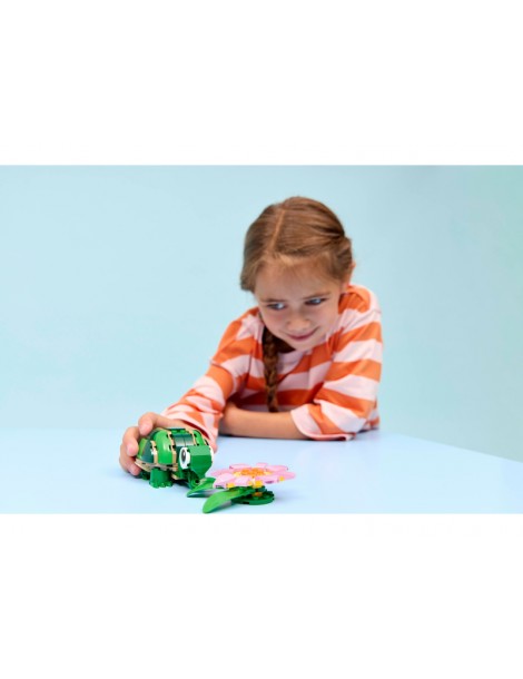 LEGO Creator - Turtle with a Water Lily Flower