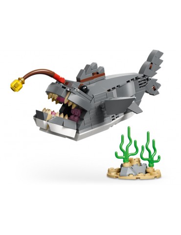 LEGO Creator - Fierce Shark with a Treasure Chest