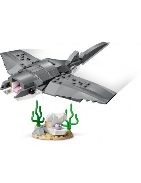 LEGO Creator - Fierce Shark with a Treasure Chest