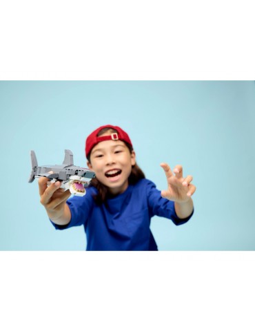 LEGO Creator - Fierce Shark with a Treasure Chest