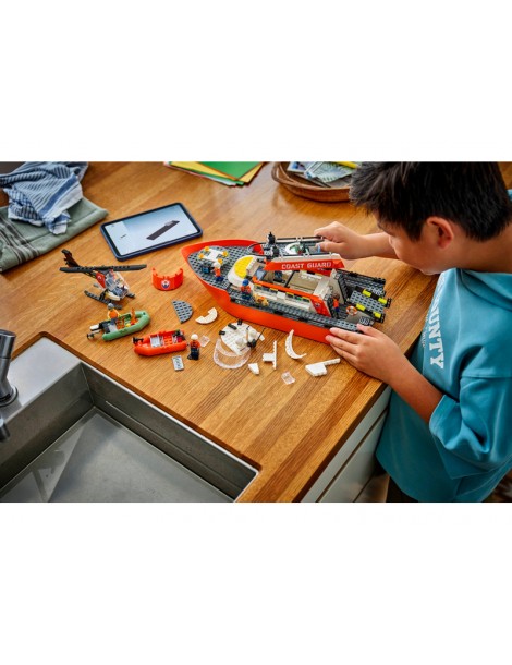 LEGO City - Coast Guard Rescue Boat & Helicopter