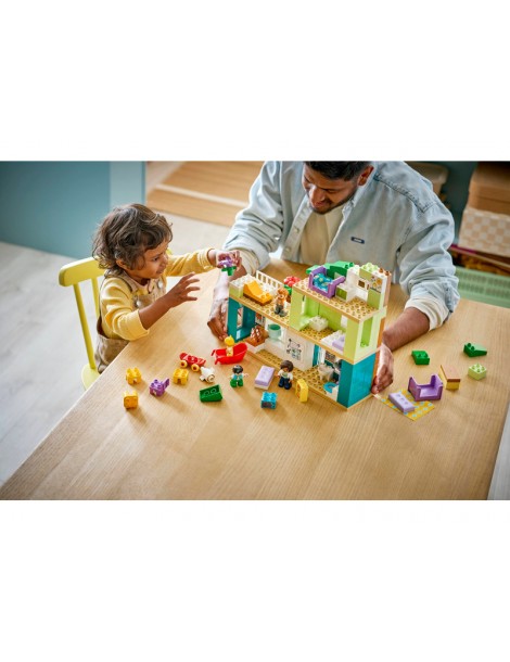 LEGO DUPLO - 3 in 1 Modern Family House with Figures