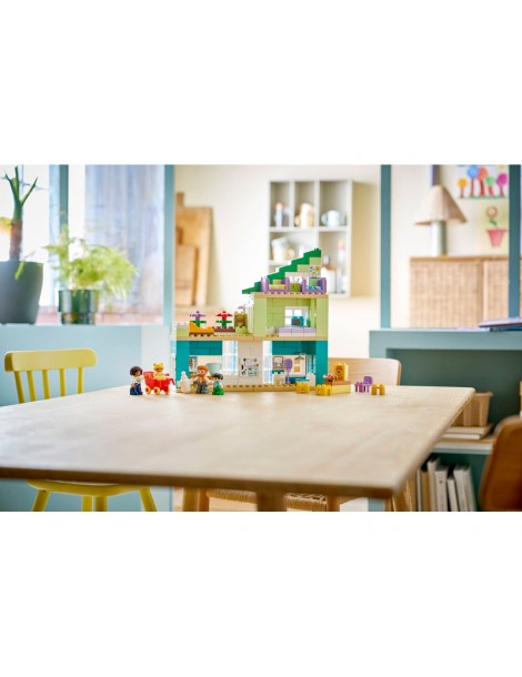 LEGO DUPLO - 3 in 1 Modern Family House with Figures