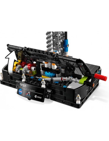 LEGO Technic - NASA Artemis Space Launch System Rocket