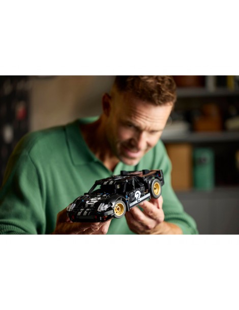 LEGO Technic - 1966 Ford GT40 MKII Race Car