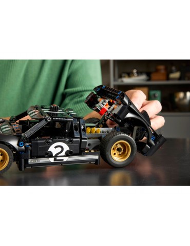 LEGO Technic - 1966 Ford GT40 MKII Race Car