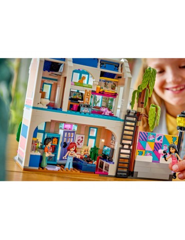 LEGO Friends - Liann's Family House