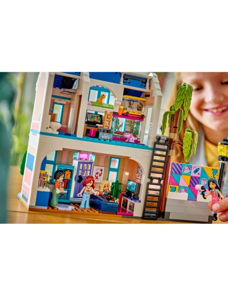 LEGO Friends - Liann's Family House