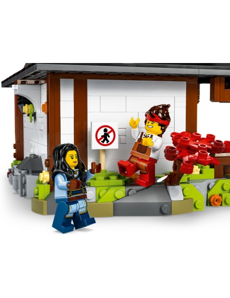 LEGO Ninjago - Four Weapons Blacksmith 15th Anniversary