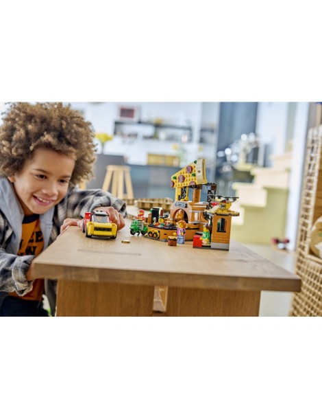 LEGO City - Pizza Delivery Experience with Vehicles