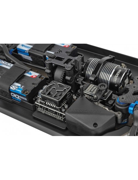 RC8B4.2e Team kit