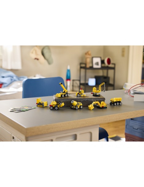LEGO Technic 42233 Galingų mašinų paslaptinga dėžutė su kolekciniu statybinės technikos modeliu - CyborgShop