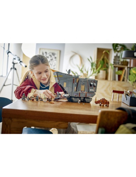 LEGO Star Wars - Offworld Sandcrawler and Mudhorn