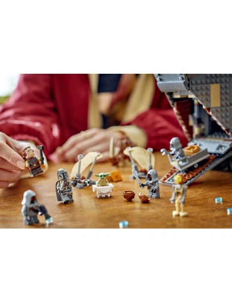 LEGO Star Wars - Offworld Sandcrawler and Mudhorn