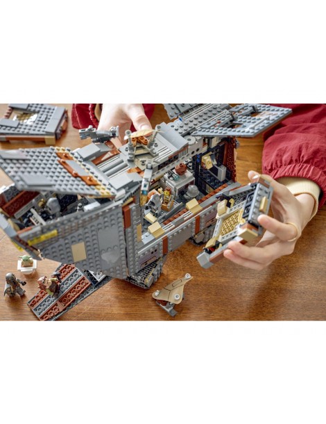 LEGO Star Wars - Offworld Sandcrawler and Mudhorn