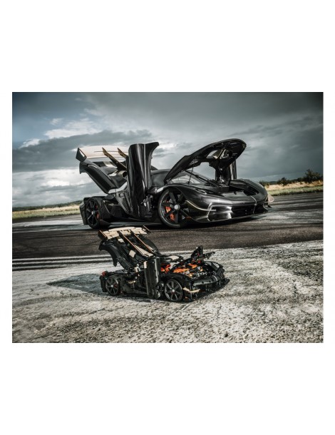 LEGO Technic - Megacar Koenigsegg Sadair's Spear