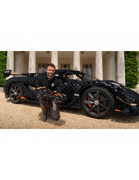 LEGO Technic - Megacar Koenigsegg Sadair's Spear