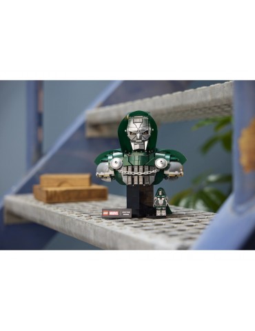 LEGO Marvel - Doctor Doom Bust