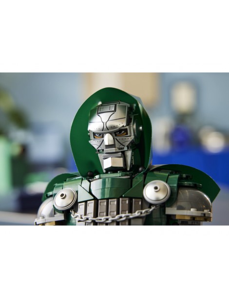 LEGO Marvel - Doctor Doom Bust
