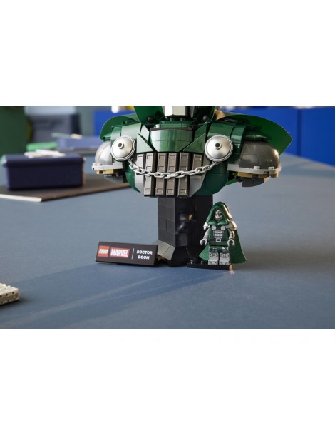 LEGO Marvel - Doctor Doom Bust