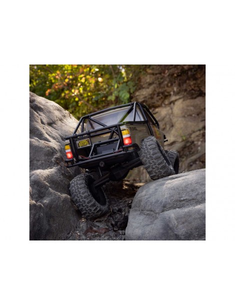 Axial 1/10 SCX10 III Toyota SR5 1987 4WD RTR Tan