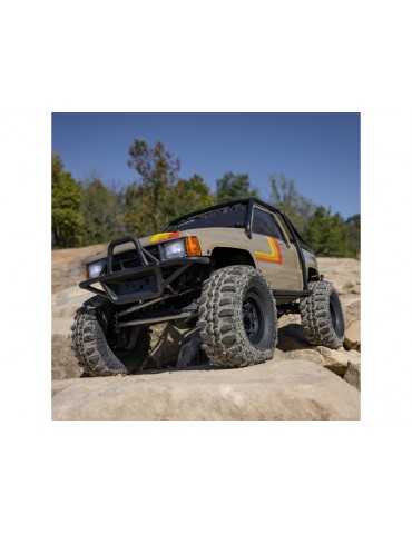 Axial 1/10 SCX10 III Toyota SR5 1987 4WD RTR Tan