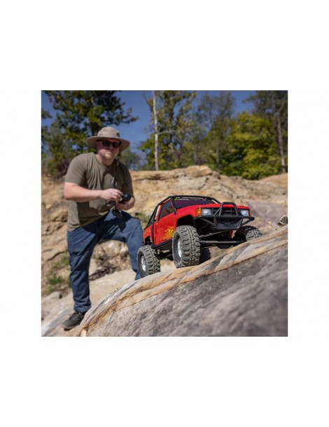 Axial 1/10 SCX10 III Toyota SR5 1987 4WD RTR Tan