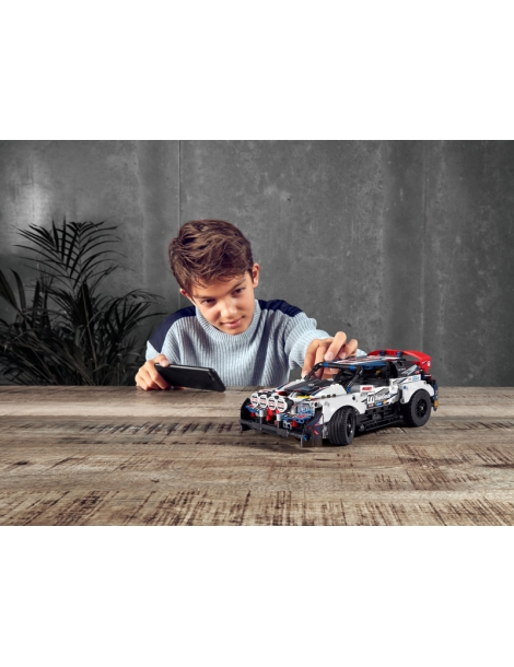 LEGO Technic - App-Controlled Top Gear Rally Car