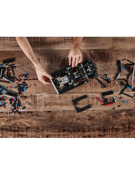 LEGO Technic - Dom's Dodge Charger
