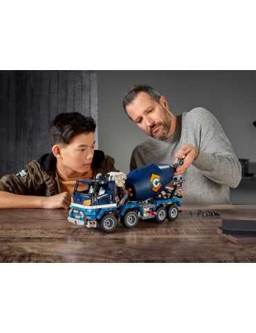 LEGO Technic - Cement Mixer Truck