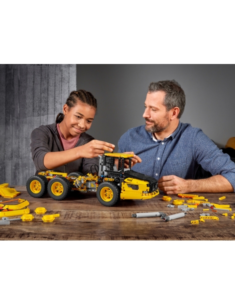 LEGO Technic - Volvo Loader