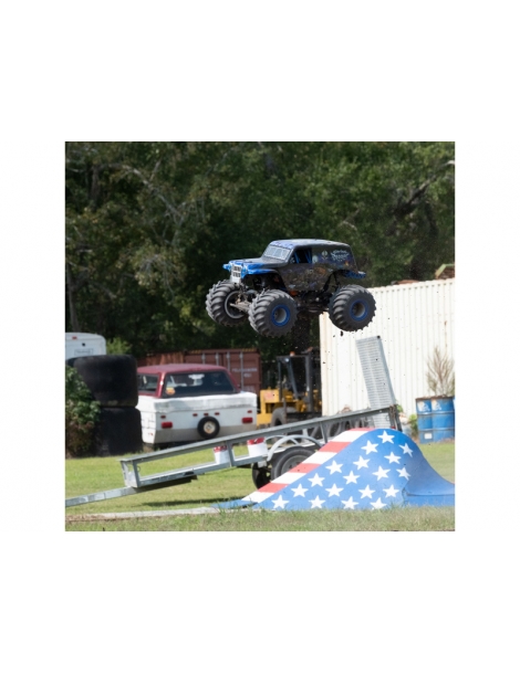 Losi 1/8 LMT Monster Truck 4WD RTR Grave Digger