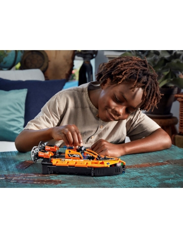 LEGO Technic - Gelbėtojų Transporto Priemonė Su Oro Pagalve