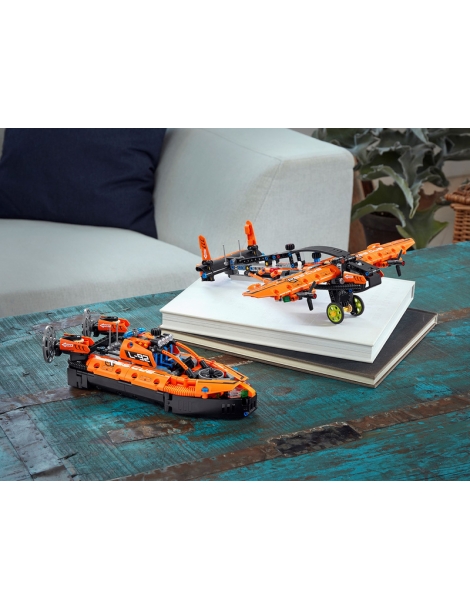 LEGO Technic - Gelbėtojų Transporto Priemonė Su Oro Pagalve