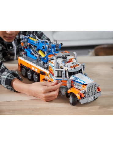 LEGO Technic - Heavy-duty Tow Truck
