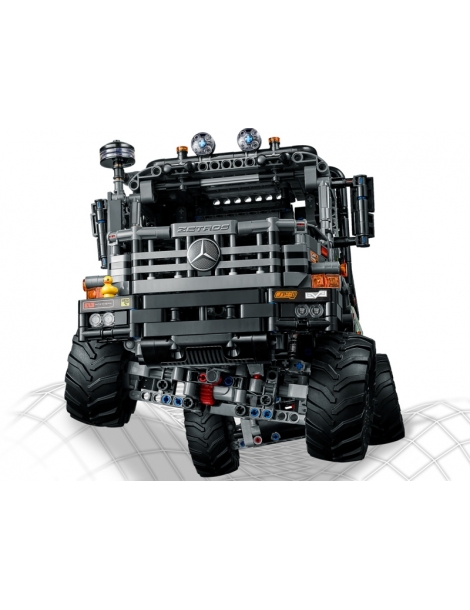 LEGO Technic - 4x4 Mercedes-Benz Zetros Trial Truck