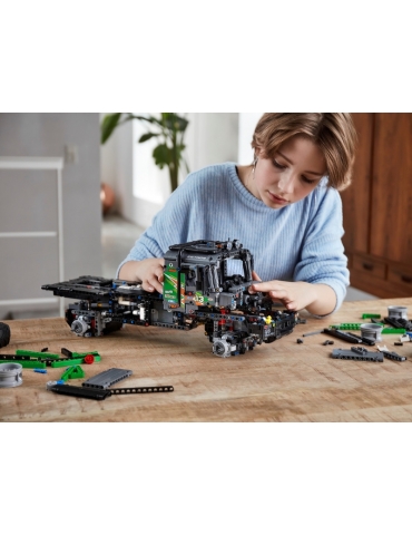 LEGO Technic - 4x4 Mercedes-Benz Zetros Trial Truck