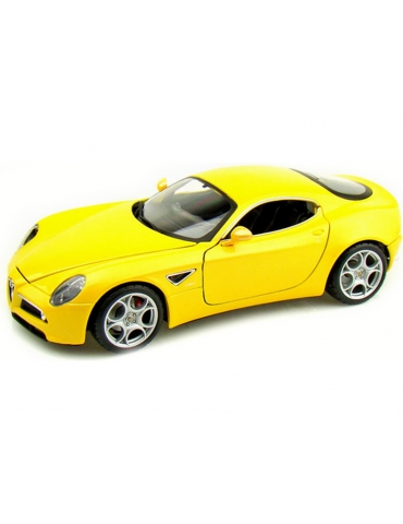 Bburago 1:18 Alfa Romeo 8C Competizione 2007 yellow