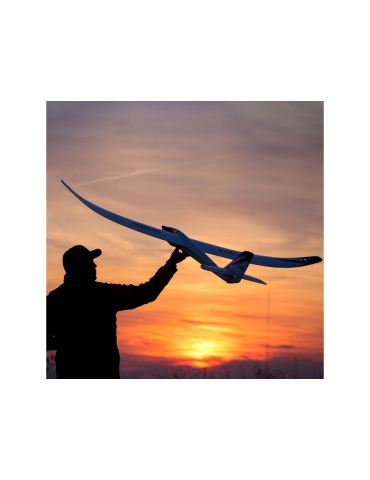 Lėktuvas E-flite Night Radian 2.0m