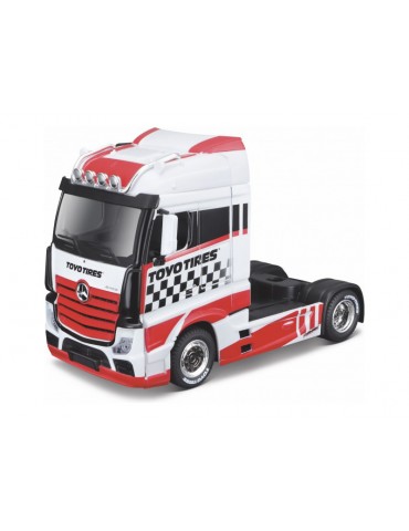 Bburago Mercedes-Benz Actros Gigaspace red