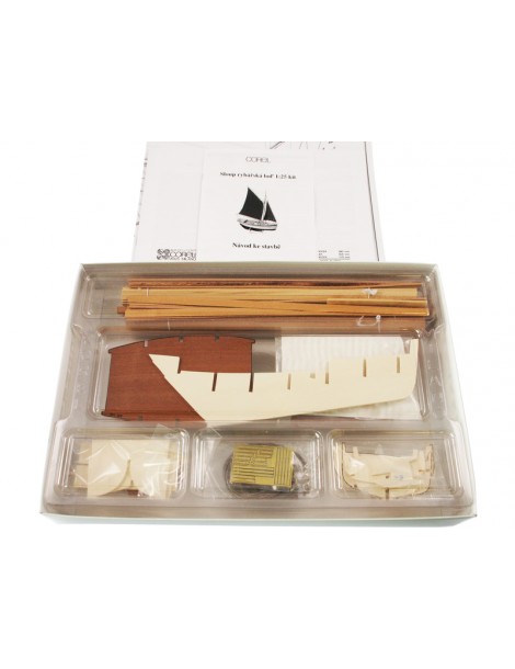 COREL Sloup fishing boat 1:25 kit
