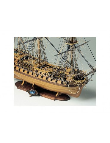 COREL H.M.S. Bellona 1760 1: 100 kit