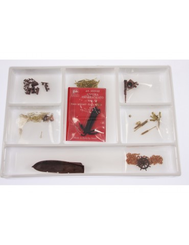 AMATI H.M.S. Hunter Schuner 1:60 Set