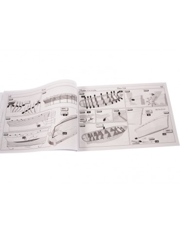 AMATI H.M.S. Hunter Schuner 1:60 Set