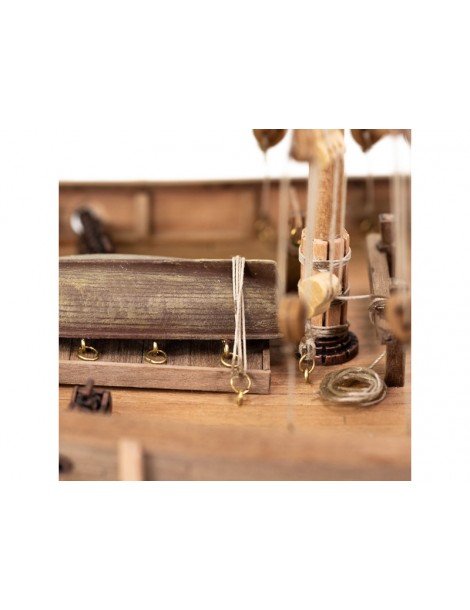 AMATI Nina karavela 1492 1:65 kit