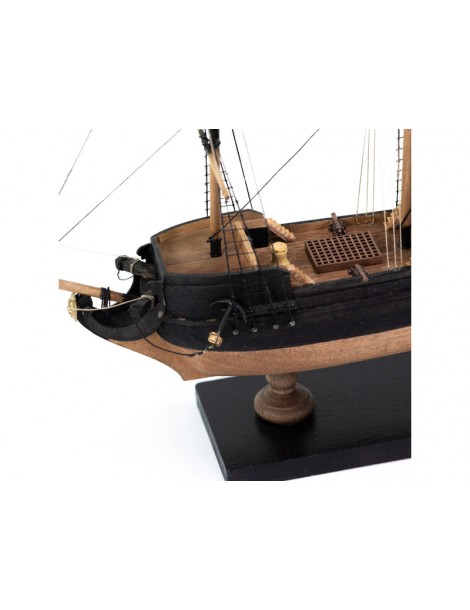AMATI Pirate Ship 1: 135 First step kit