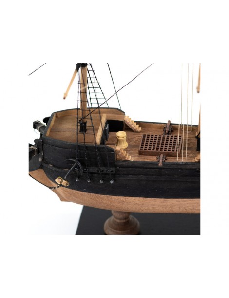 AMATI Pirate Ship 1: 135 First step kit