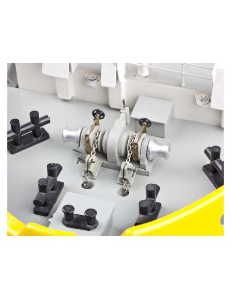 ROMARIN Happy Hunter - anchor winch 1:50
